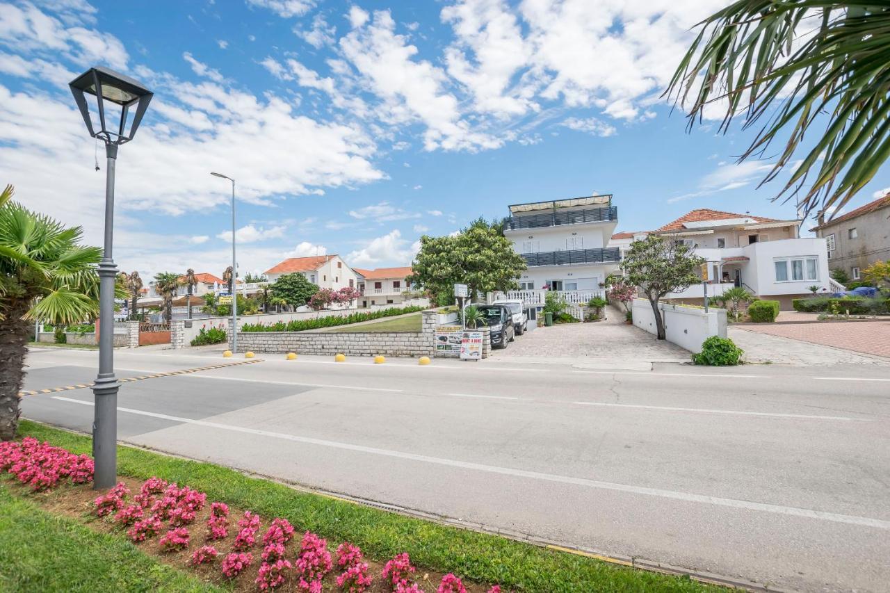 Apartments And Rooms Mare โวดีเซ ภายนอก รูปภาพ