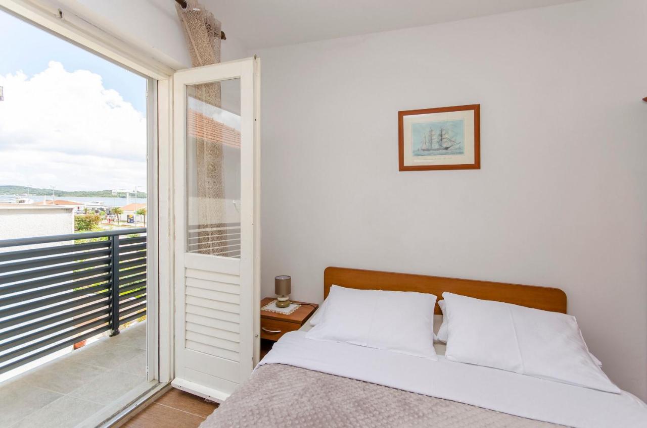 Apartments And Rooms Mare โวดีเซ ภายนอก รูปภาพ
