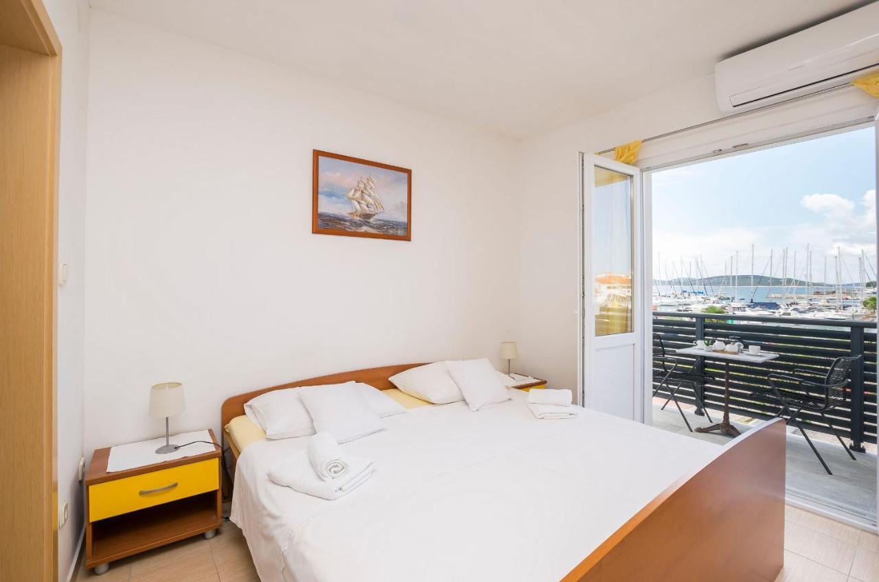 Apartments And Rooms Mare โวดีเซ ภายนอก รูปภาพ