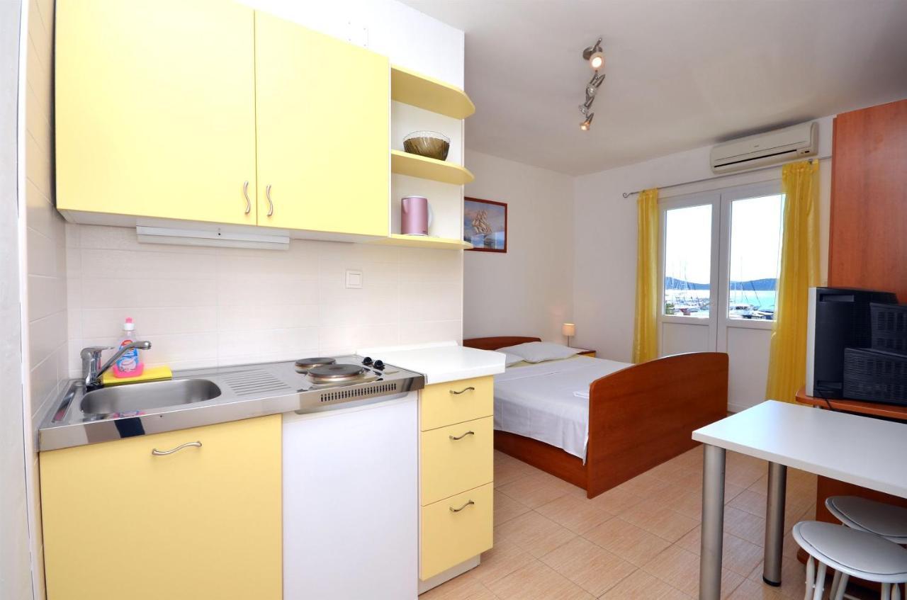 Apartments And Rooms Mare โวดีเซ ภายนอก รูปภาพ
